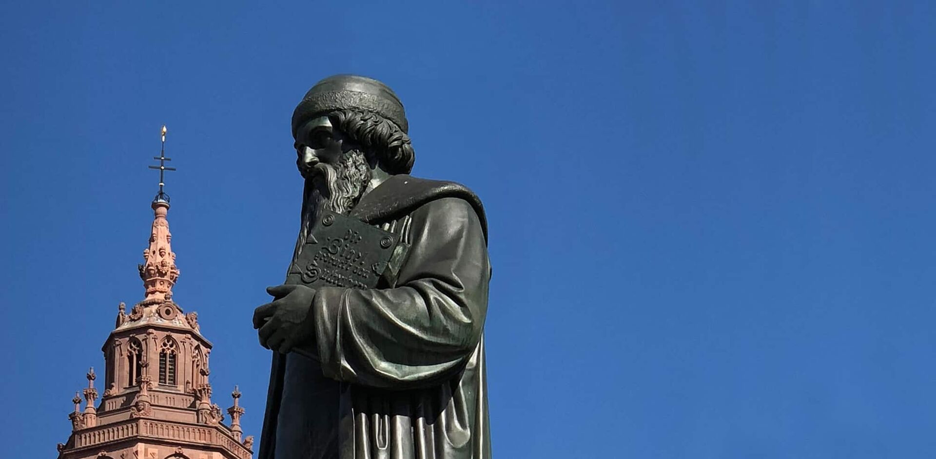 Gutenberg Statue am Mainzer Dom