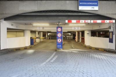 Weißliliengasse multi storey car park